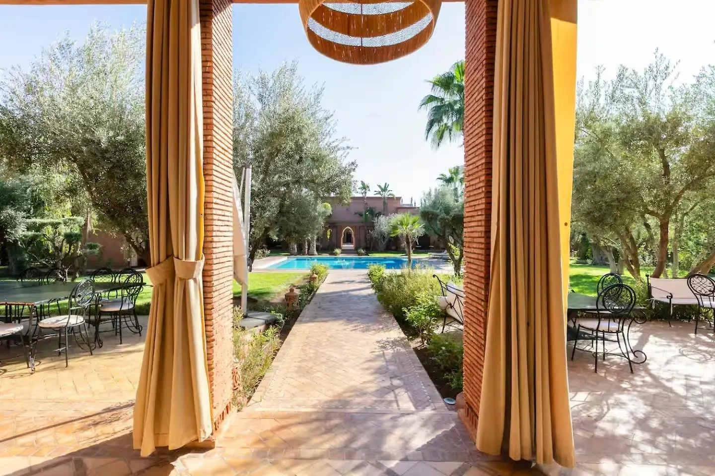 Mini-hôtel Villa Layyine Avec Personnel, Piscine, Spa Et Sports Marrakesh Maroc